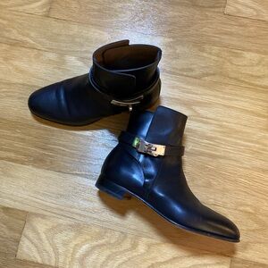 Hermes ‘NEO’ Kelly buckled ankle boots, size 36